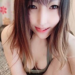 * ੈ✩‧₊˚朧 緋月｡:°ஐ♡*