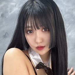 みらの下から見な。