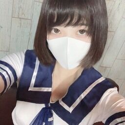 えっちなマスクのフェチ人形