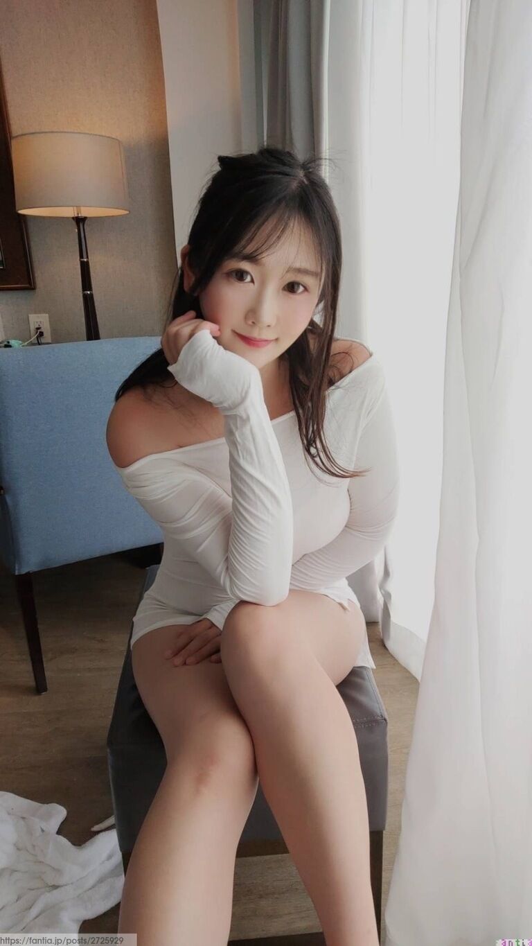 白シャツ