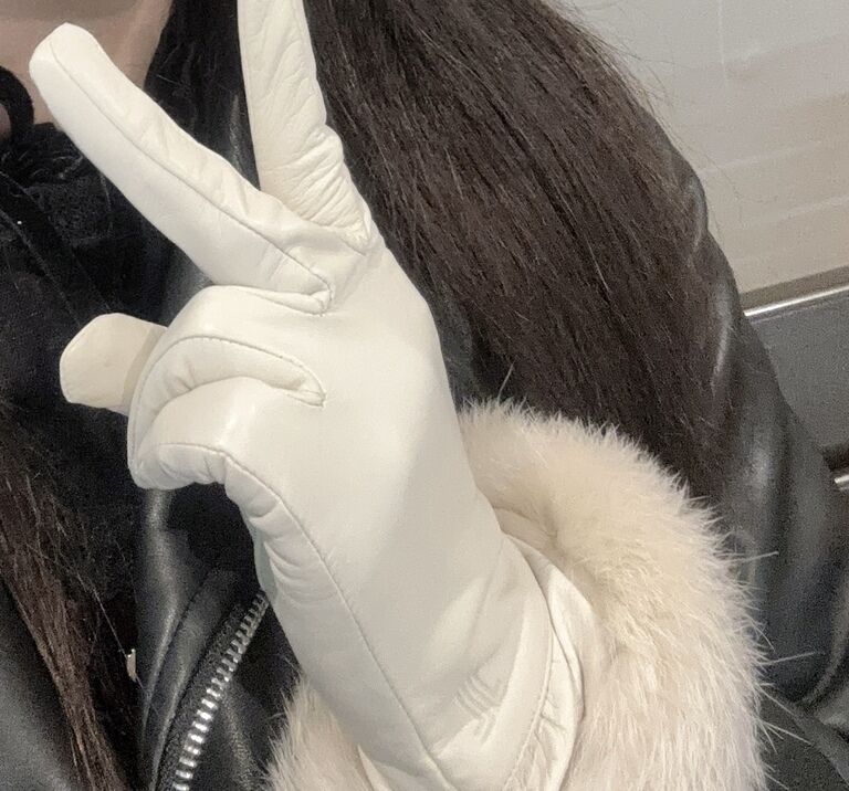 白い革手袋🤍