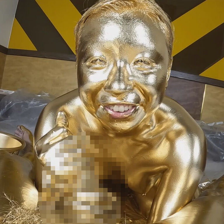 さくらちゃんの金粉SEX