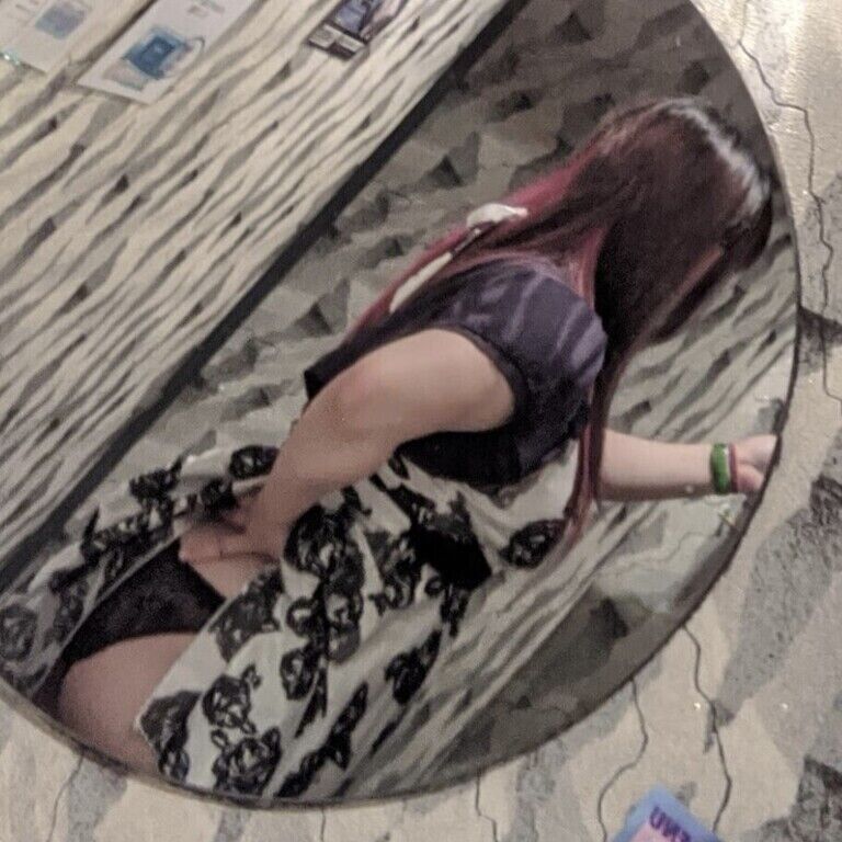 りえのドレス姿自撮り