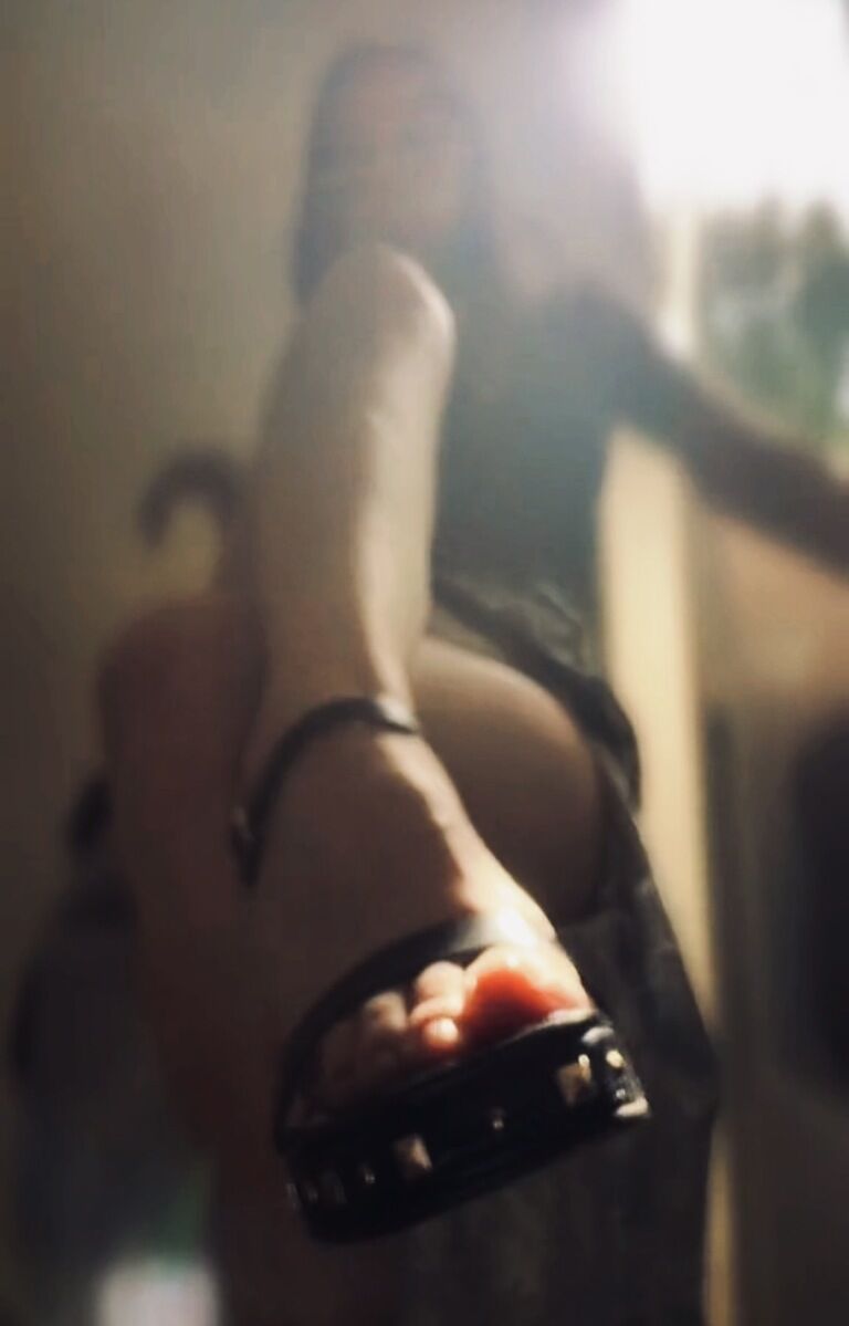 🍑|⊃🍑⊂˙꒳​˙)