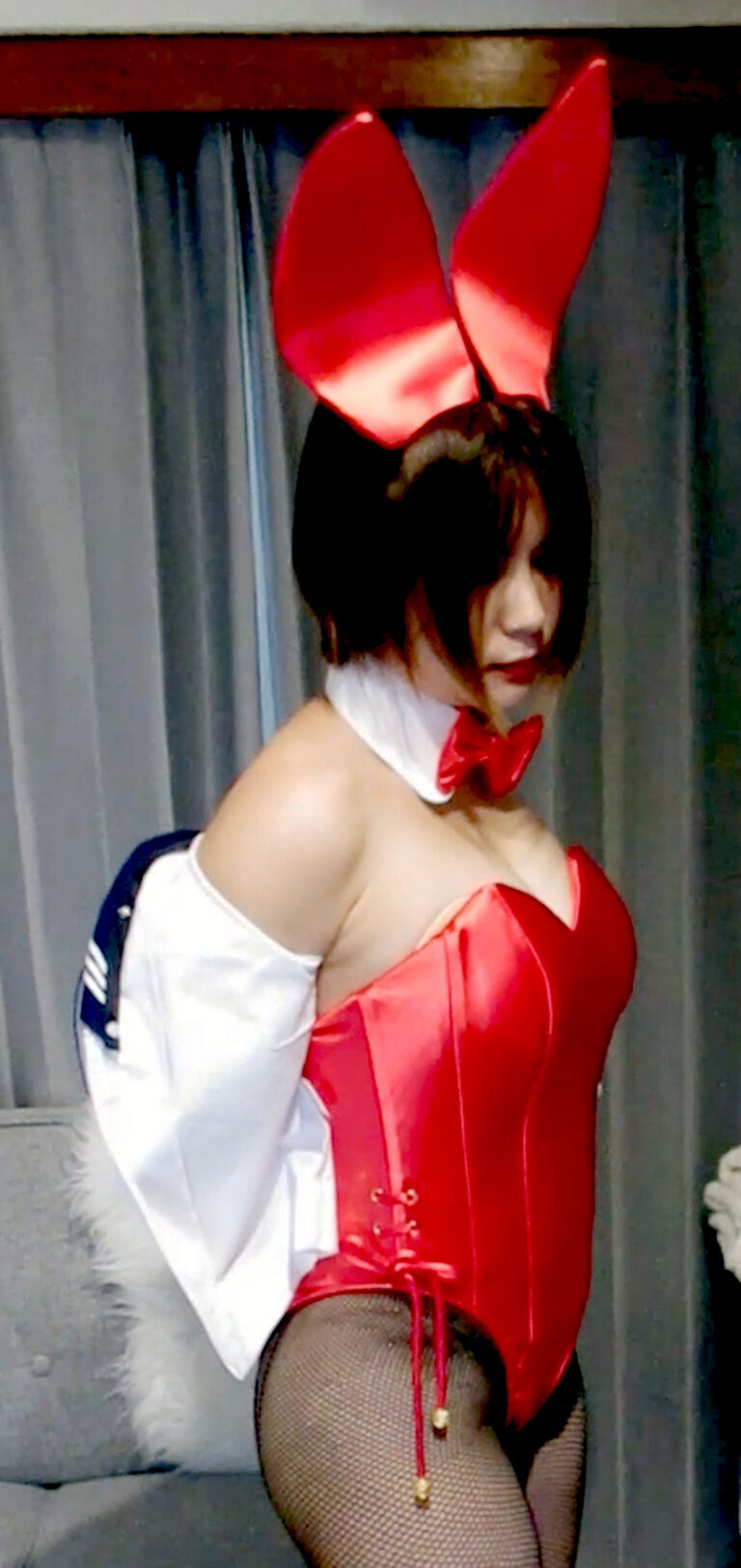 赤バニーガールから臙脂スカーフのセーラーバニーへ変身(彩乃美希)BGM付