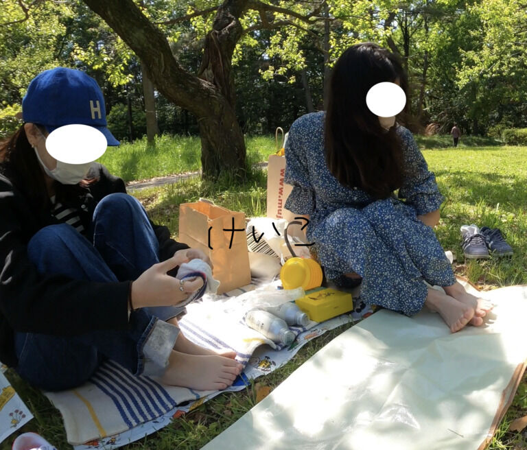 可愛い学生さん2人組の裸足を撮影させていただきました【本編お顔ぼかし無し】リクエスト復刻です
