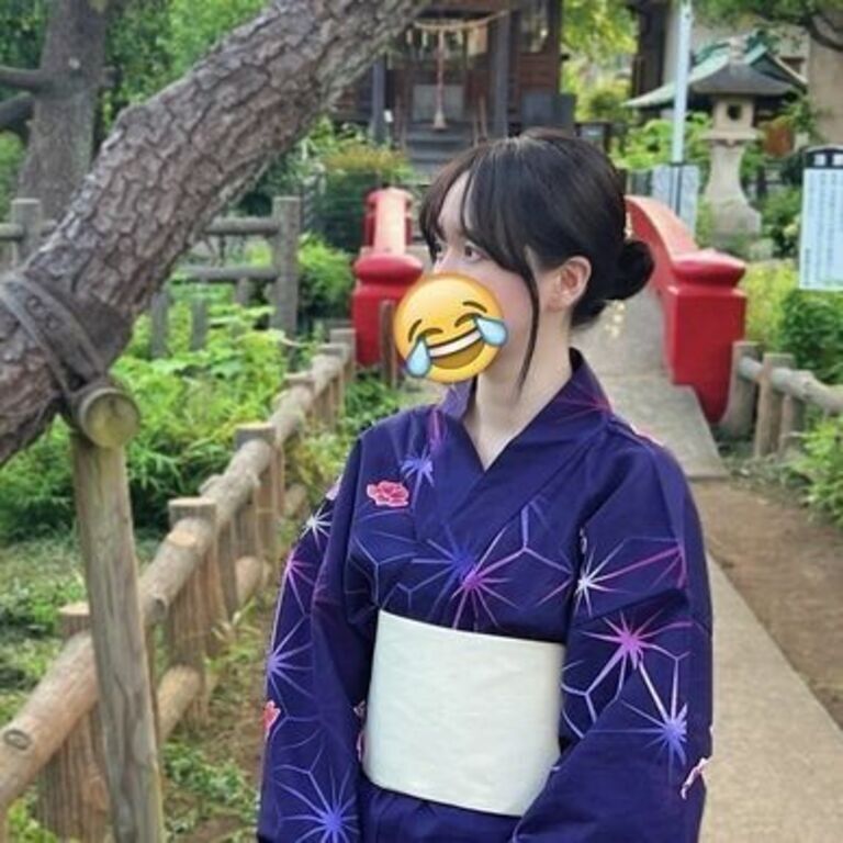 サークルの先輩と3Pしちゃった動画とか、ごっくんフェラしちゃった動画の詰め合わせ🎁